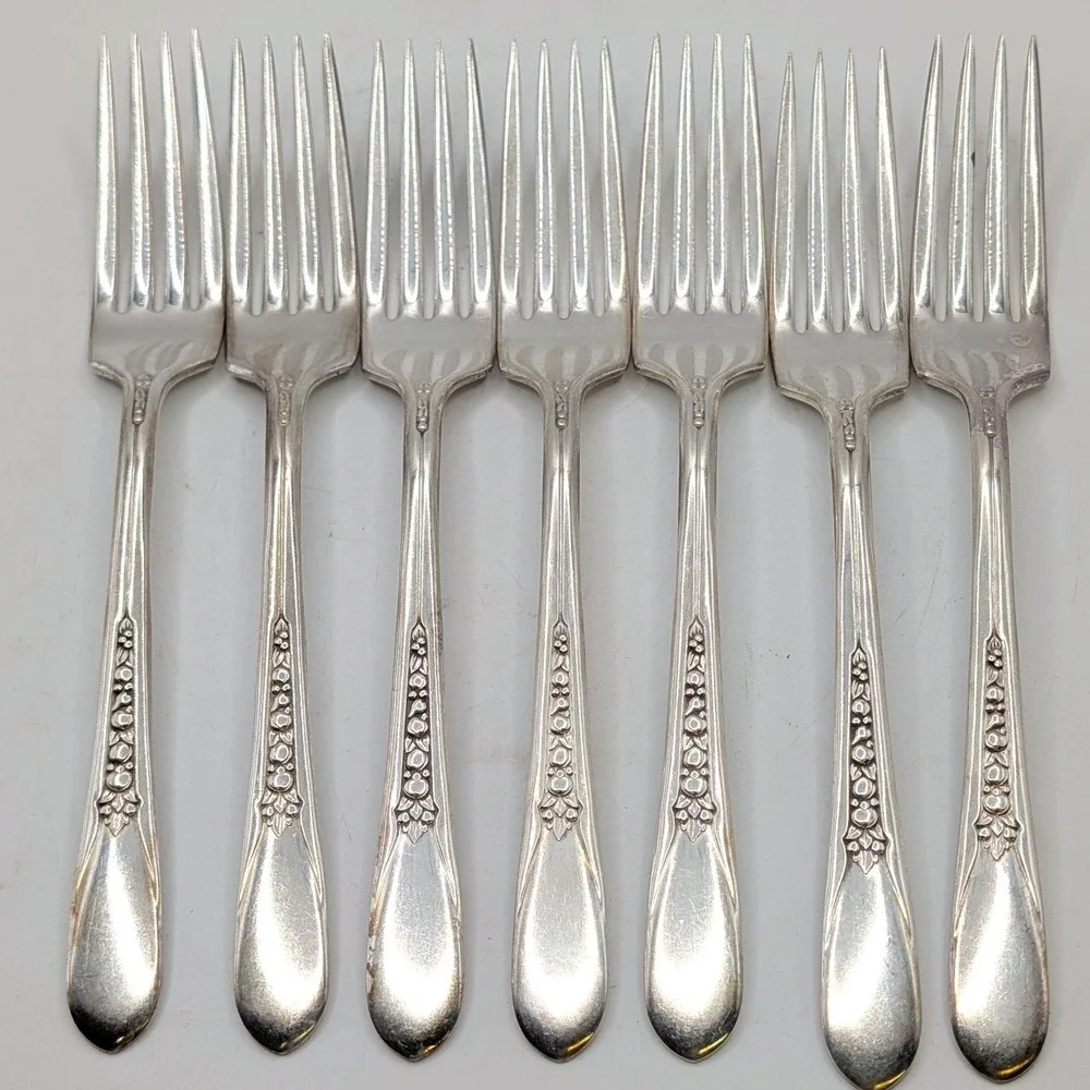 Vtg 1941 WM Rogers Priscilla Lady Ann Silverplate MCM Floral 47pc Flatware w Box